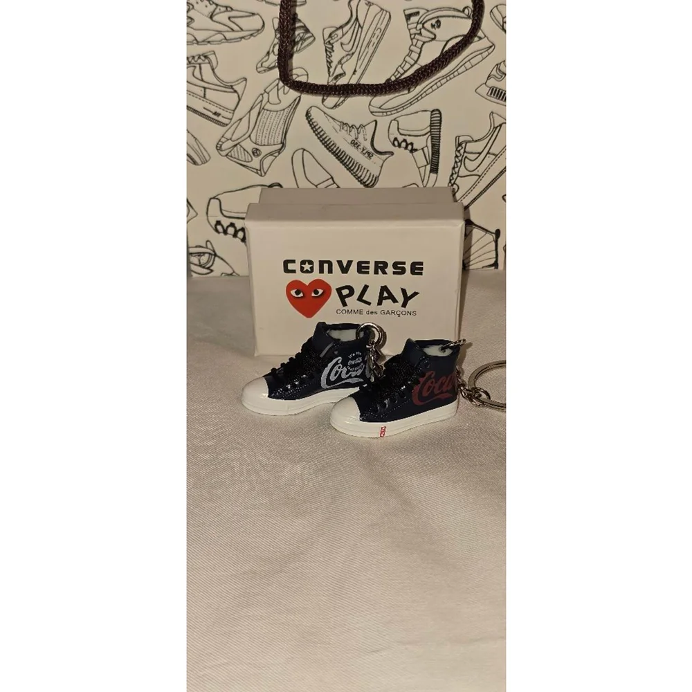 Unisex Black & White Sneaker Keychain Set with Box and Bag One Size